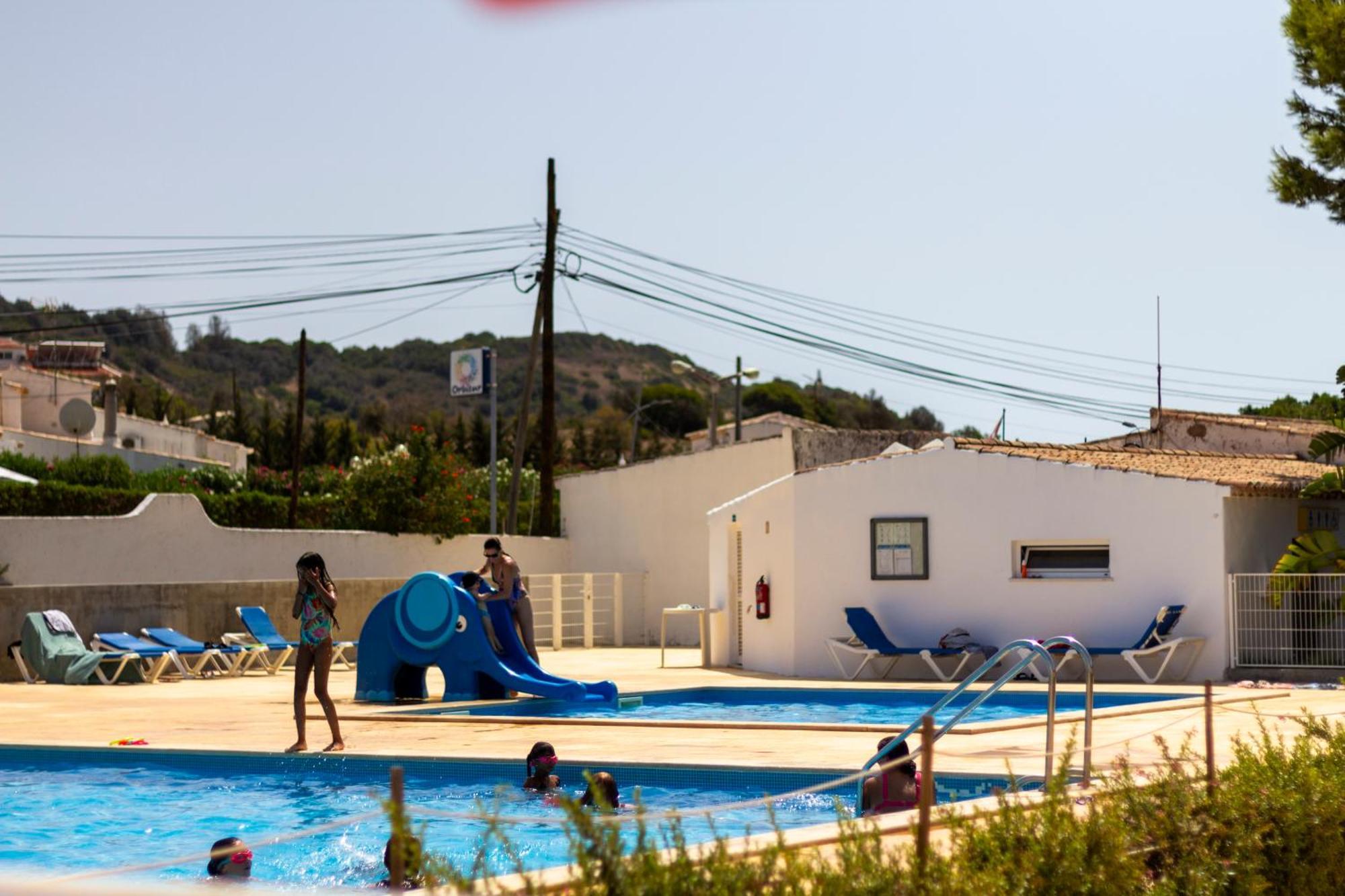 Hotel Parque de Campismo Orbitur Valverde Luz Exterior foto